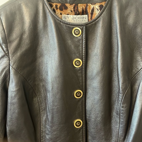 St.John vintage leather  blazer with logo buttons - Picture 2 of 4